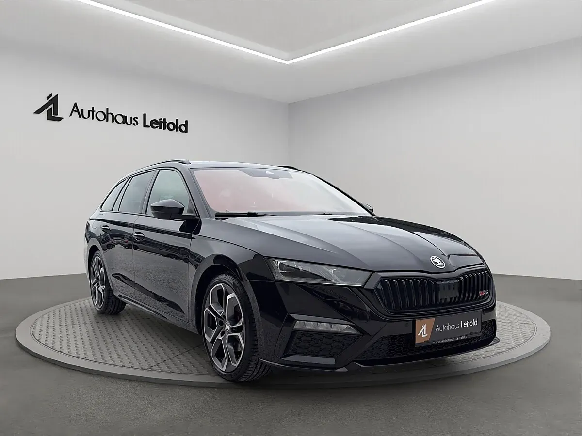 Skoda Octavia 2022 photo 3