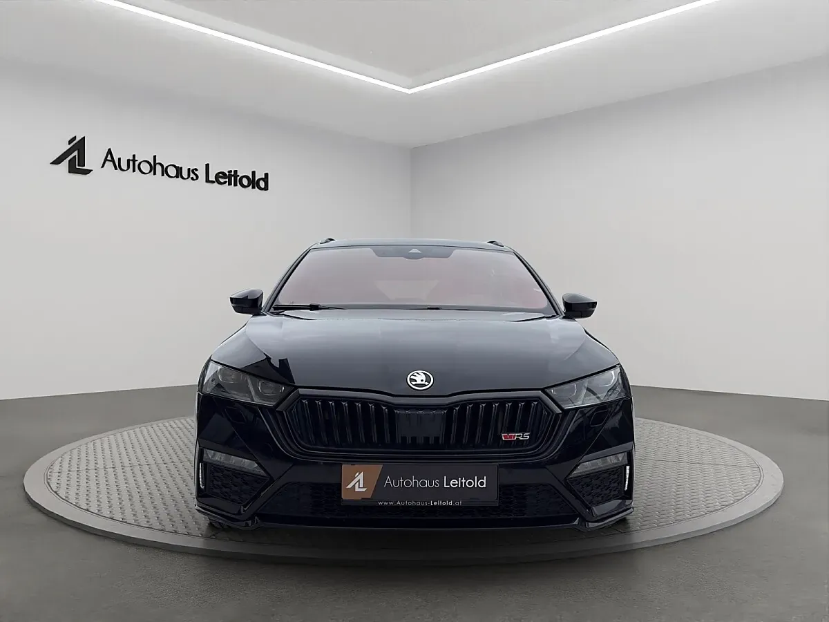 Skoda Octavia 2022 photo 2
