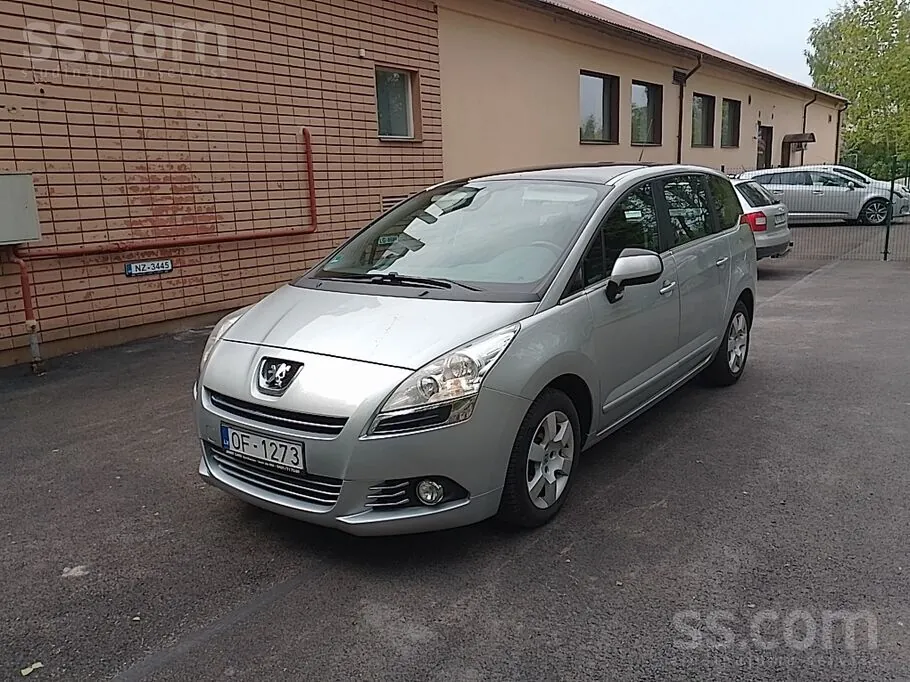Peugeot 5008 2011 photo 2