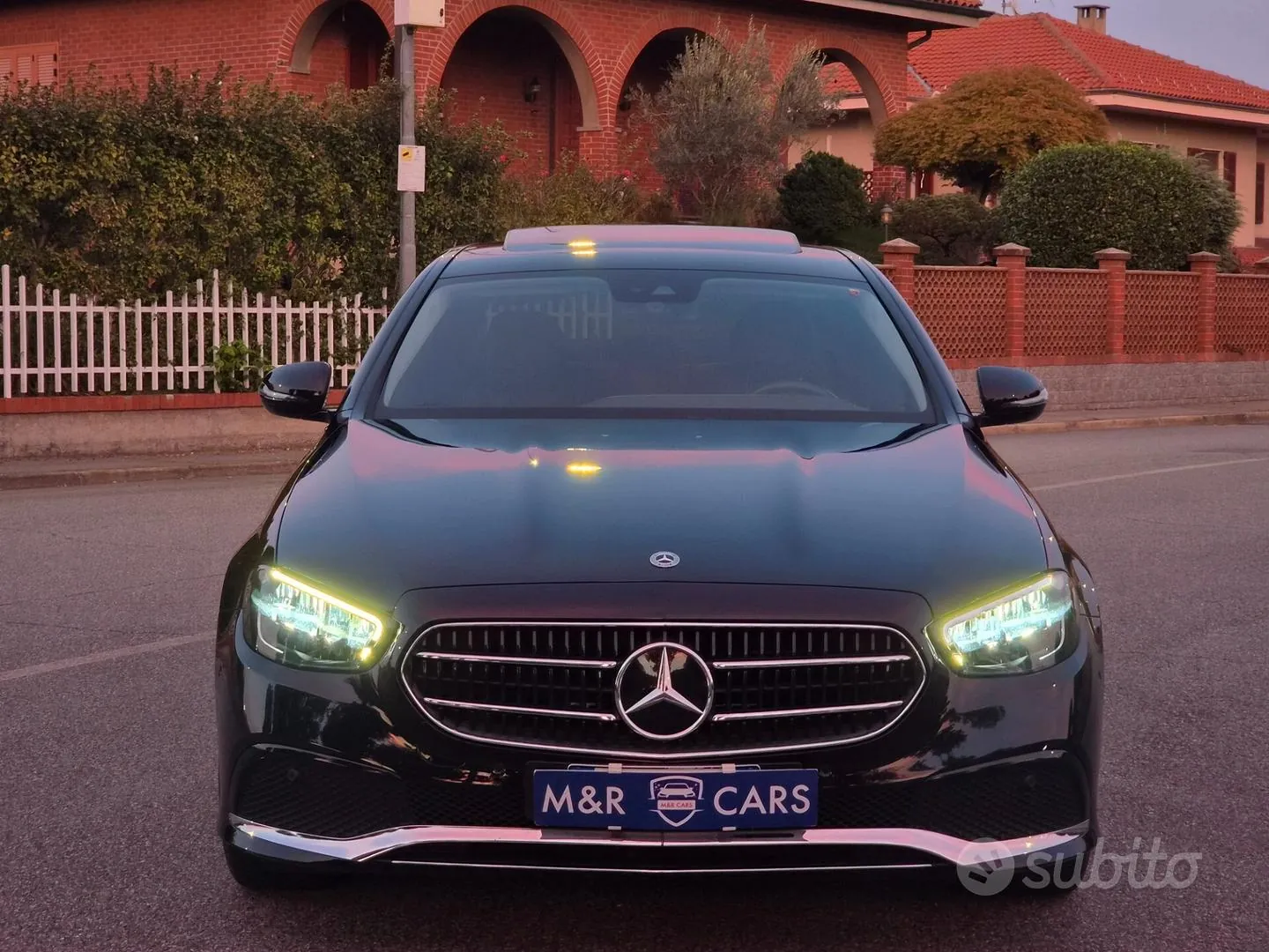 Mercedes-Benz E 220 2023 photo 2
