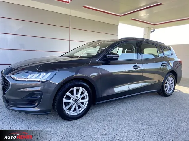 Ford Focus 2022 photo 2