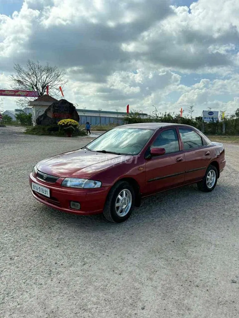 Mazda 323 1999 photo 4