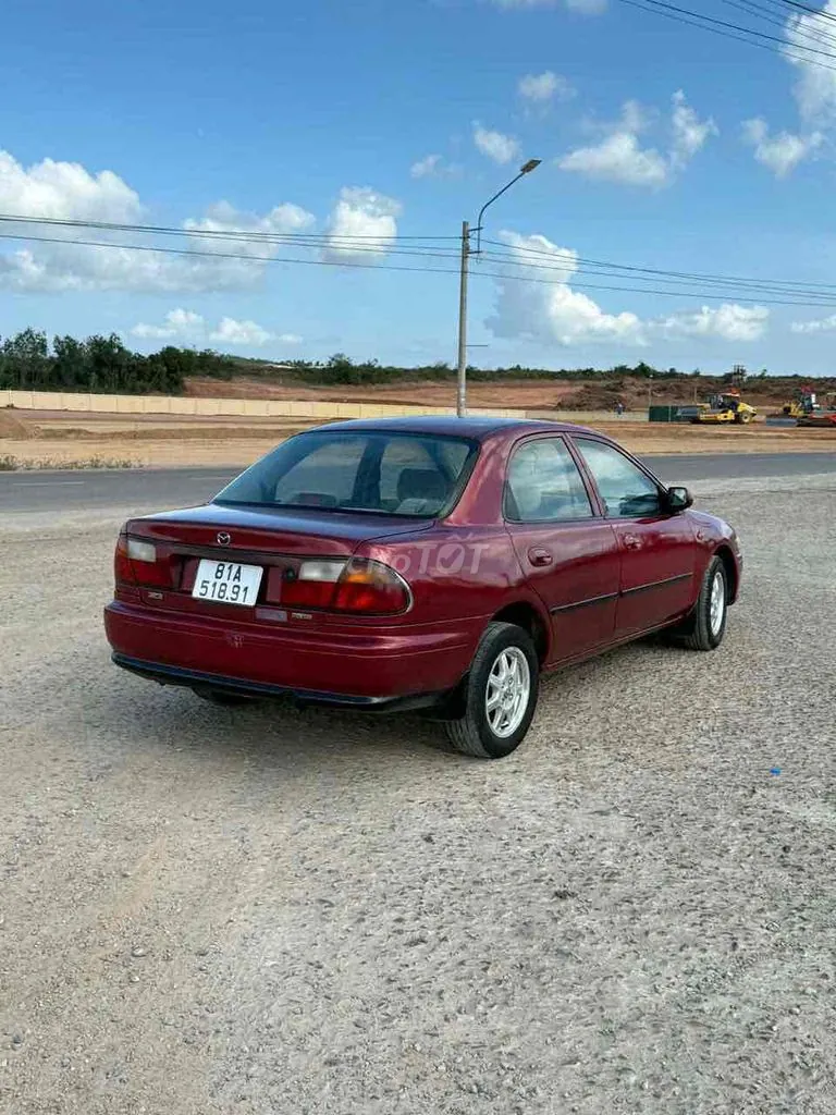 Mazda 323