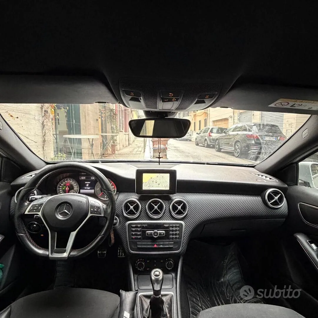Mercedes-Benz A 2014 photo 4