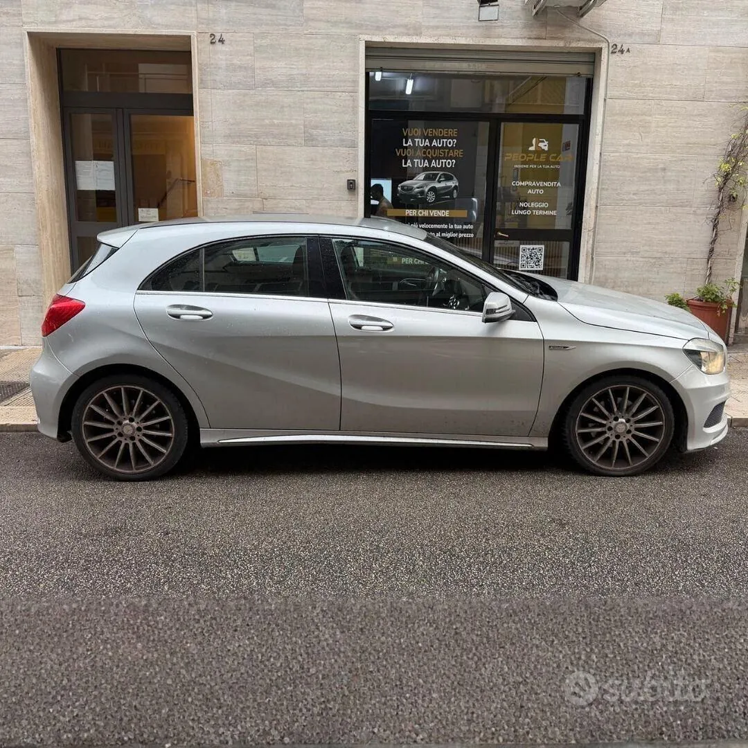 Mercedes-Benz A 2014 photo 3