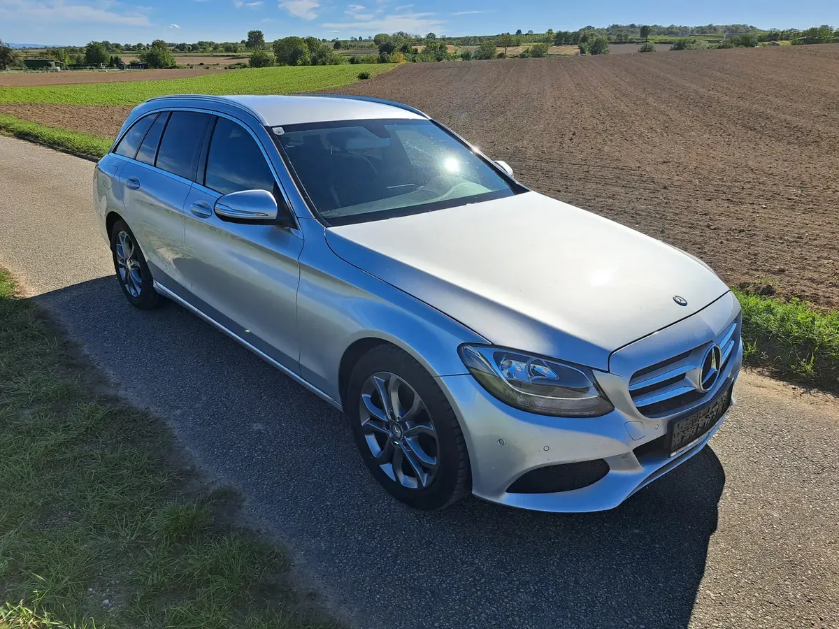 Mercedes-Benz C-Class 2015 photo 2
