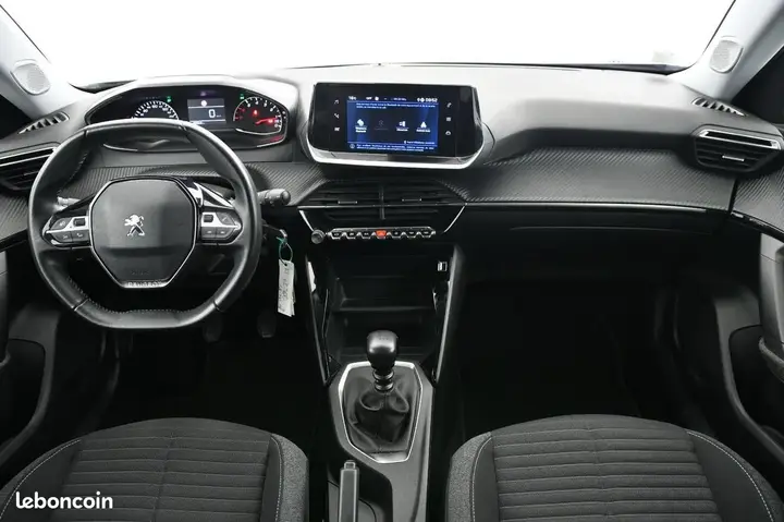 Peugeot 2008 2022 photo 2