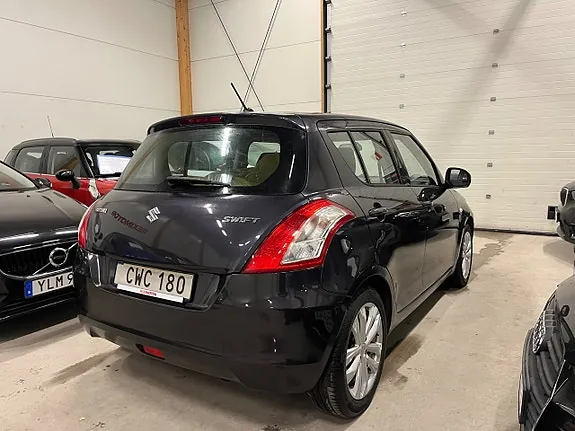 Suzuki Swift 2014 photo 3