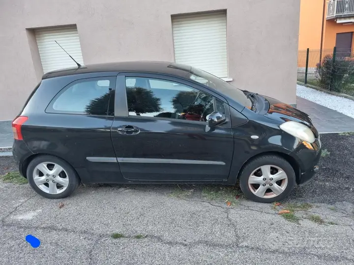 Toyota Yaris 2008 photo 3