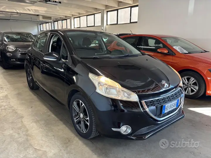 Peugeot 208 2014 photo 3