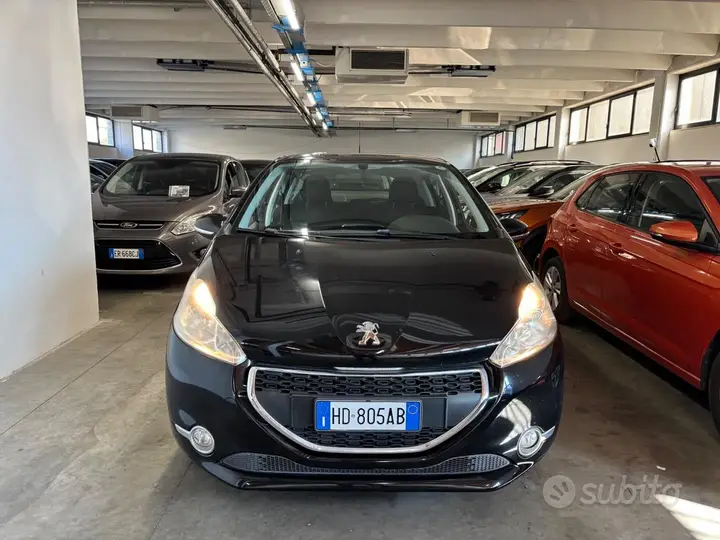 Peugeot 208 2014 photo 5
