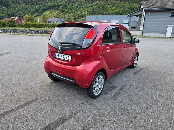 Peugeot Ion 2014 photo 3