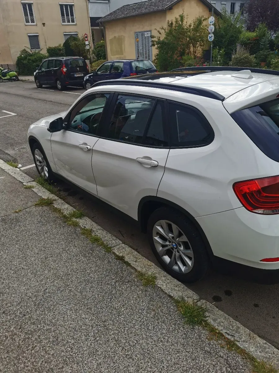 BMW X1 2012 photo 3