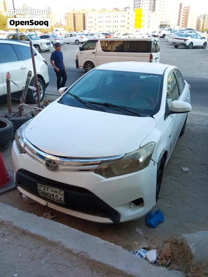Toyota Yaris 2015 photo 5