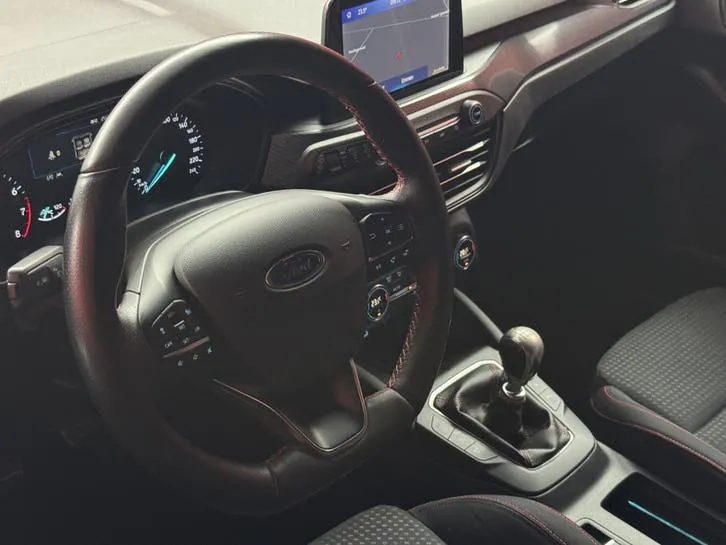 Ford Focus 2019 photo 3