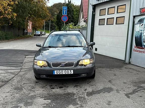 Volvo V70 2004 photo 3