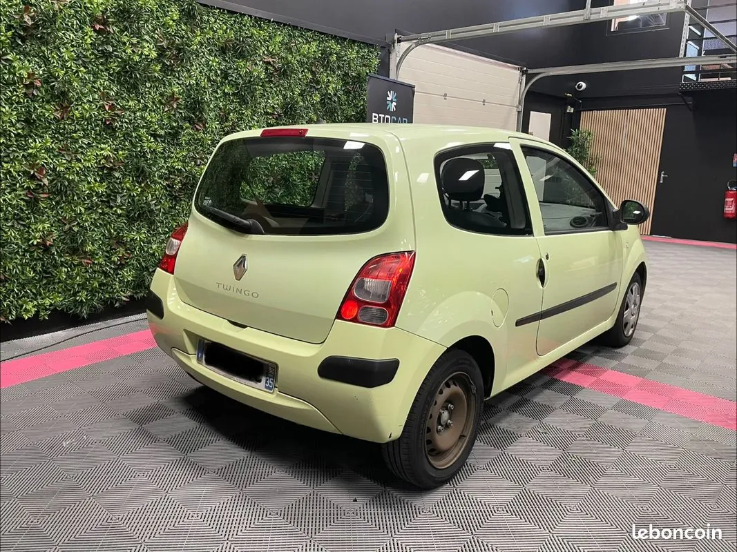 Renault Twingo 2008 photo 2