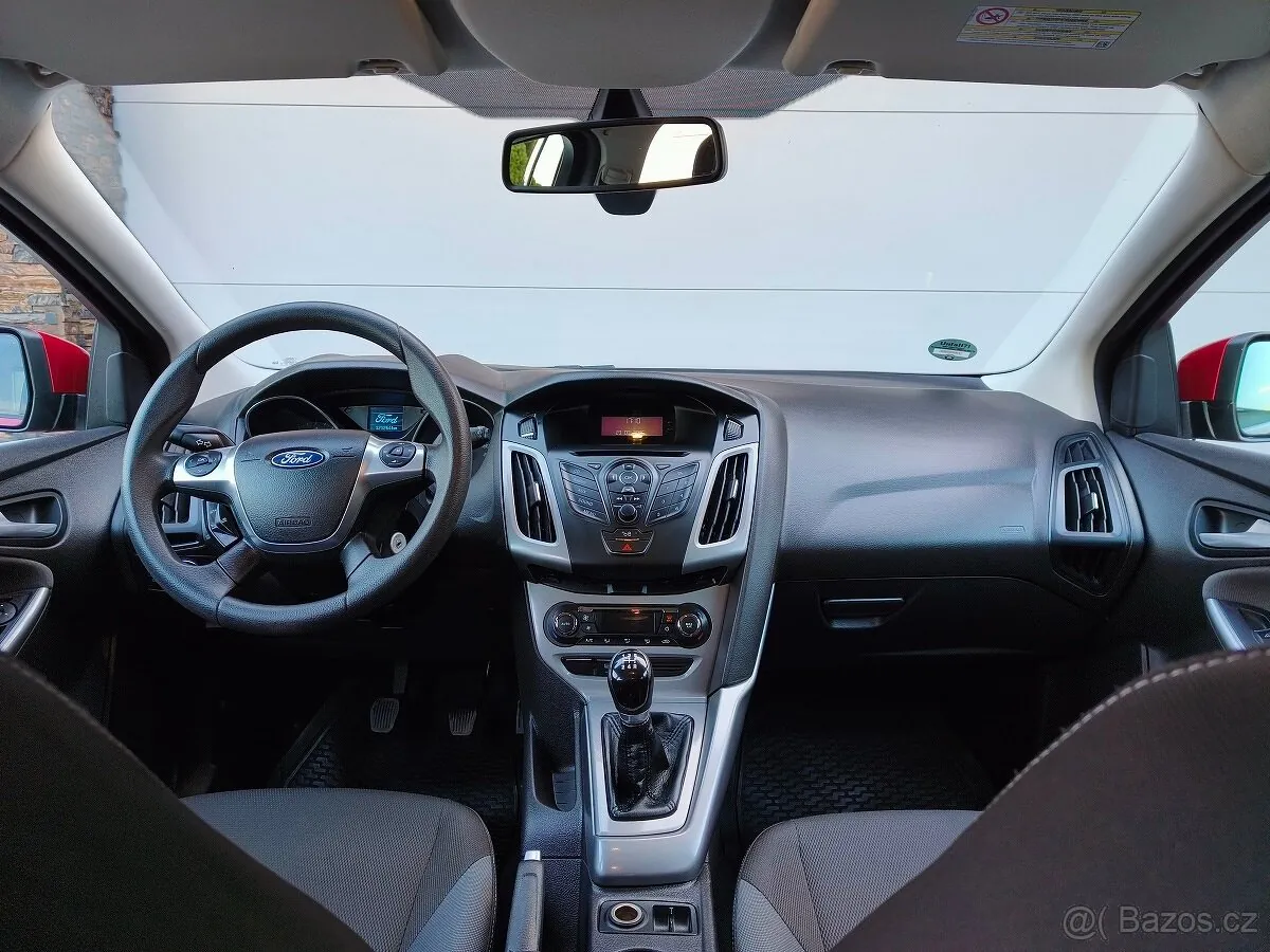 Ford Focus 2011 photo 5