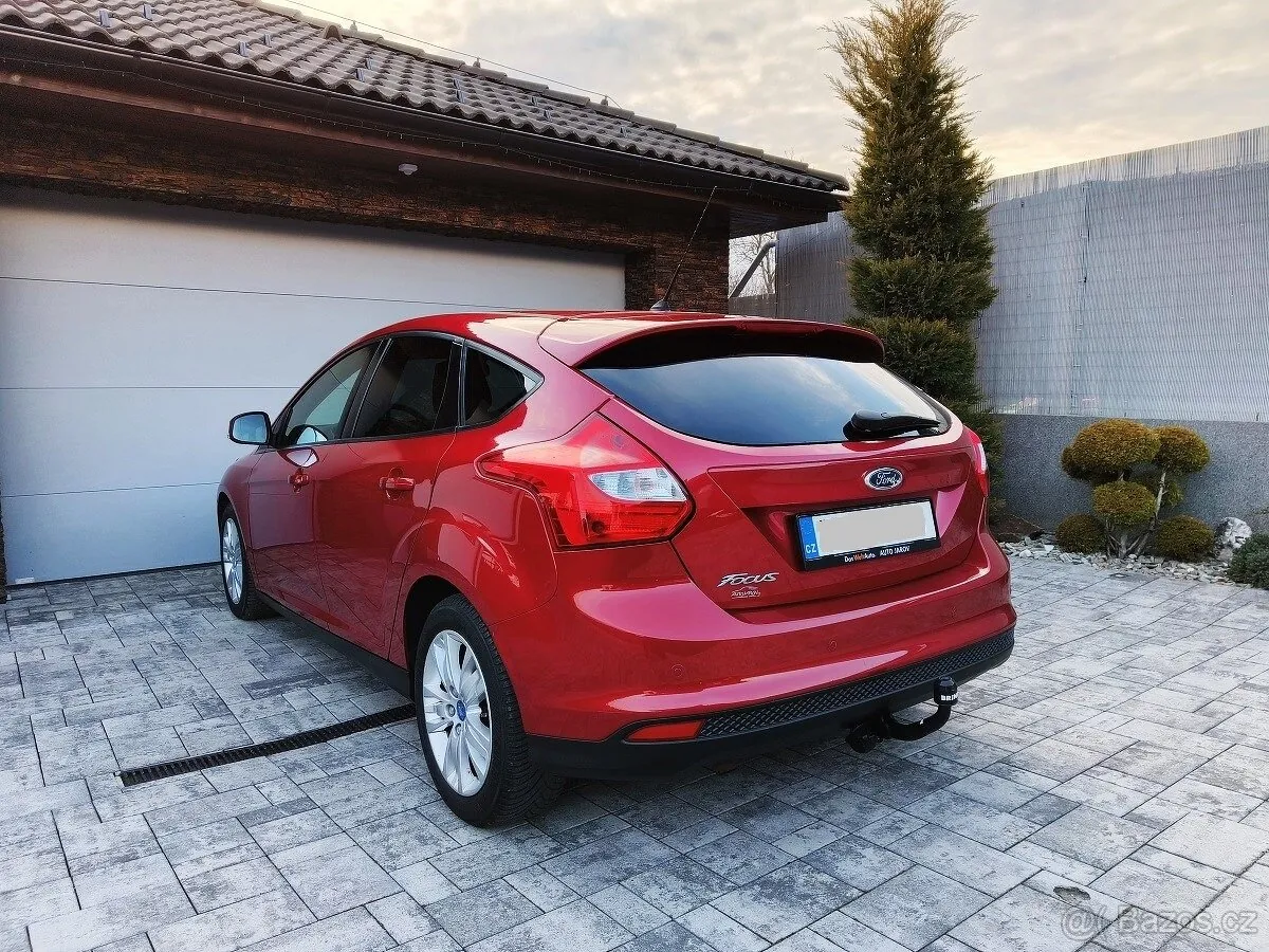 Ford Focus 2011 photo 3