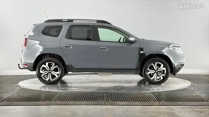 Dacia Duster 2023 photo 4