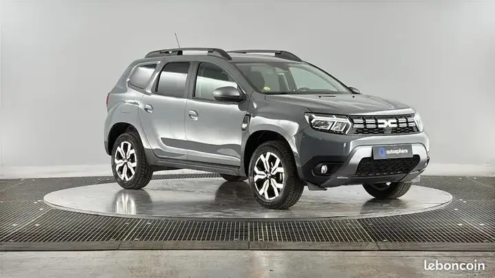 Dacia Duster 2023 photo 3