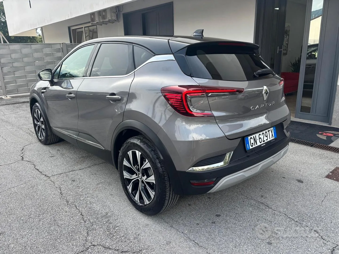 Renault Captur 2023 photo 4