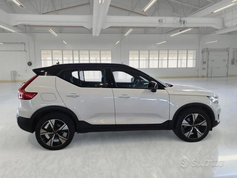 Volvo Xc40 2022 photo 3