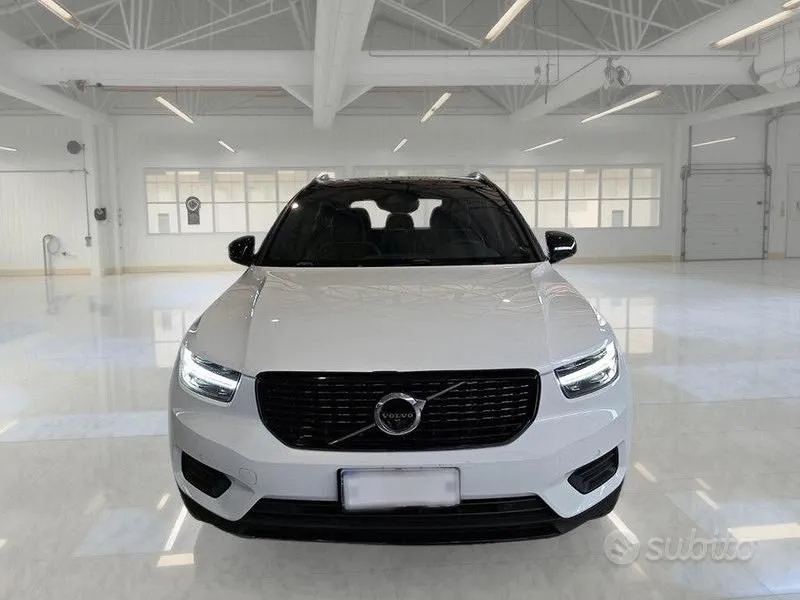Volvo Xc40 2022 photo 2