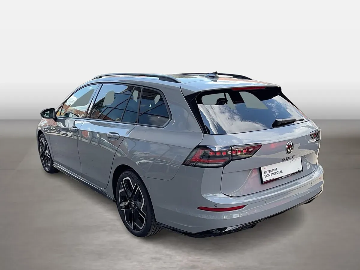 Volkswagen Golf 2026 photo 2