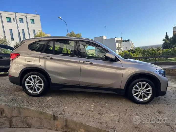 BMW X1 2022 photo 3