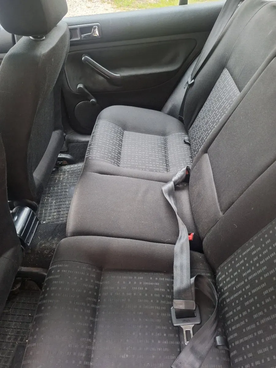 Volkswagen Golf 2001 photo 3