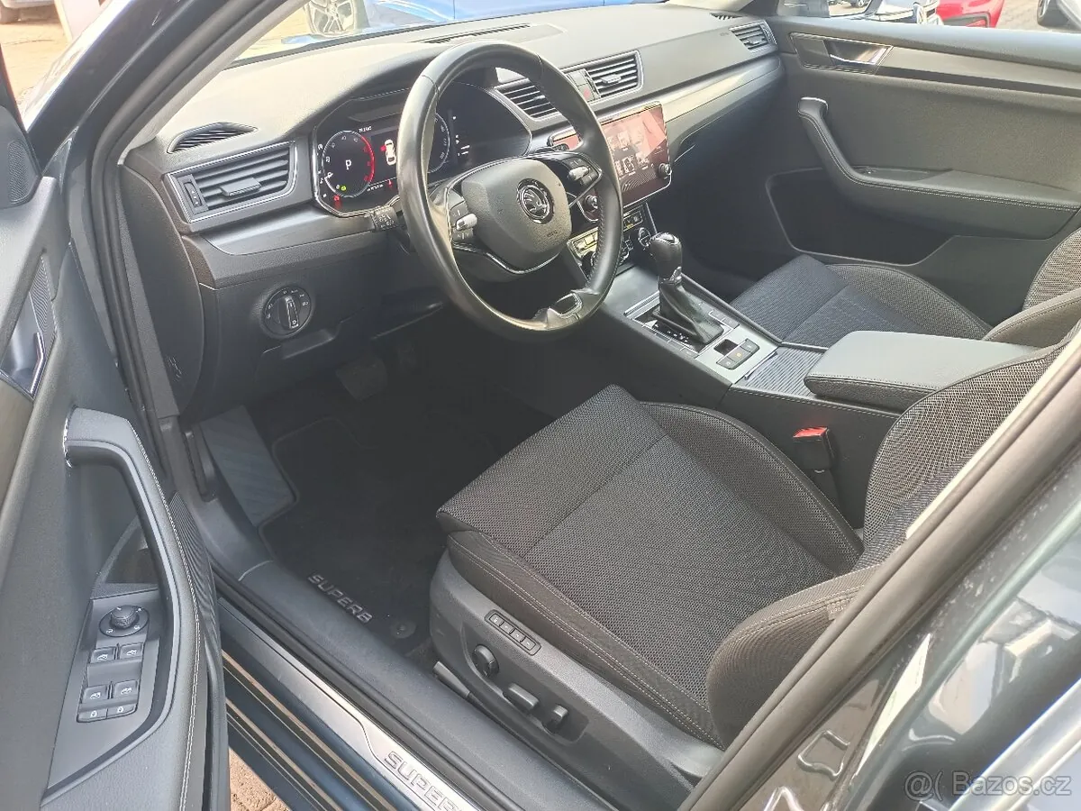 Skoda Superb 2022 photo 5