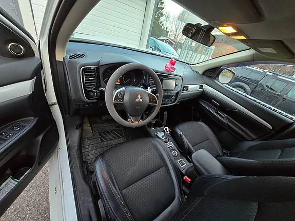 Mitsubishi Outlander 2014 photo 5