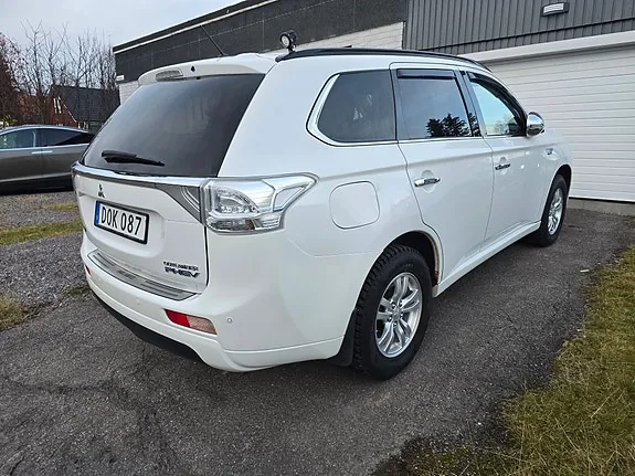 Mitsubishi Outlander 2014 photo 3