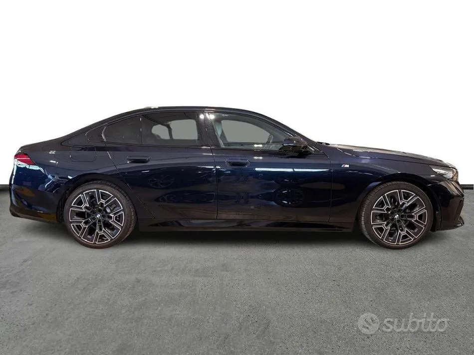 BMW 520D 2023 photo 4