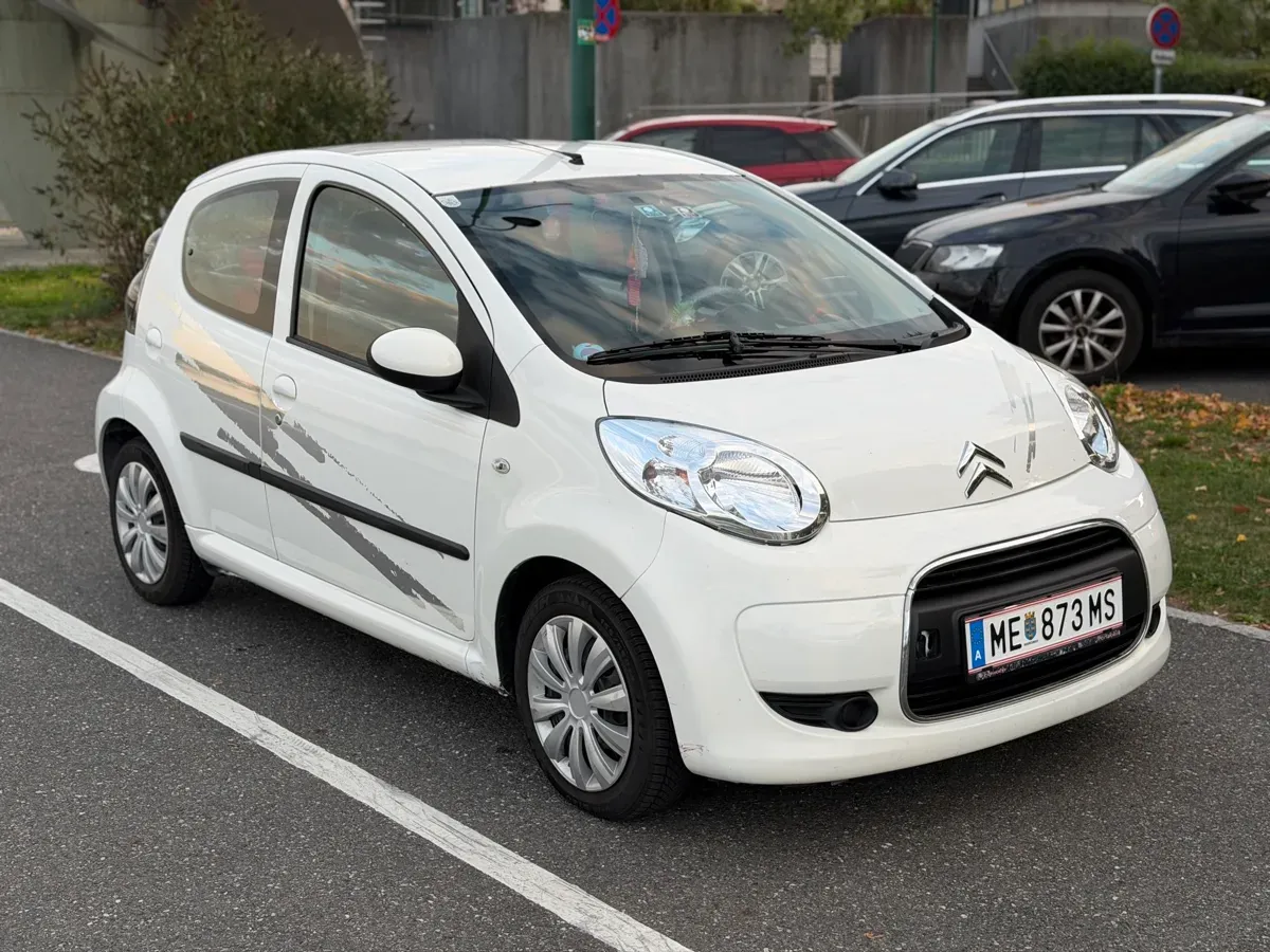 Citroen C1 2011 photo 2