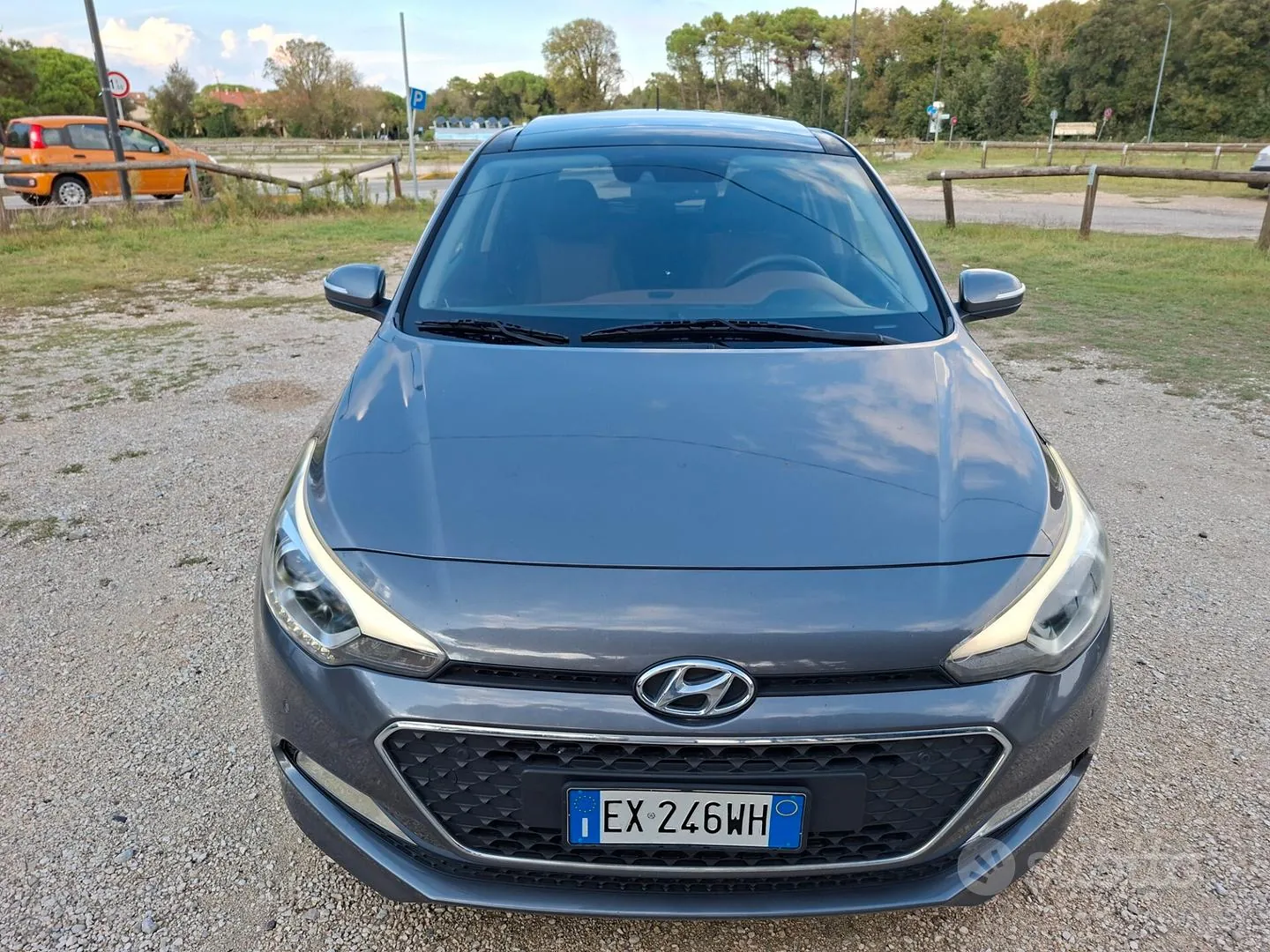 Hyundai I20 2015 photo 2