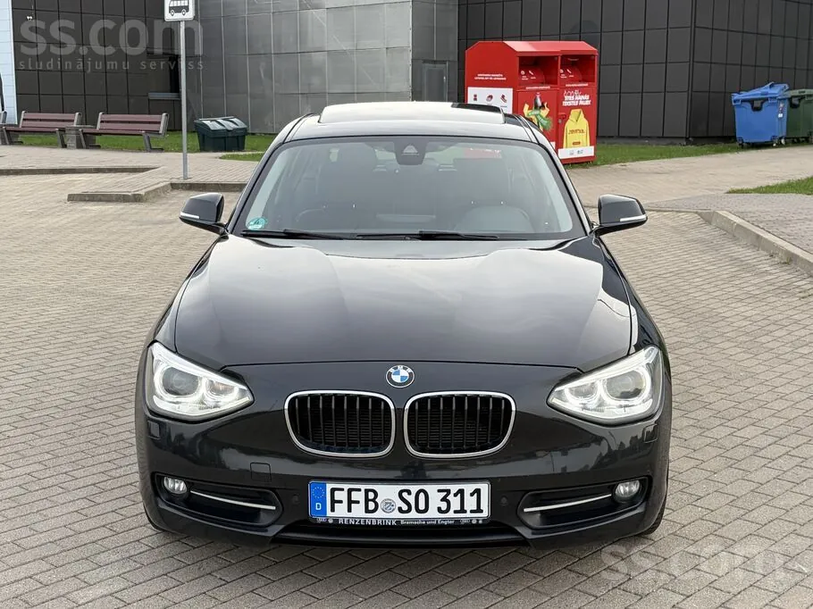 BMW F20 2011 photo 2