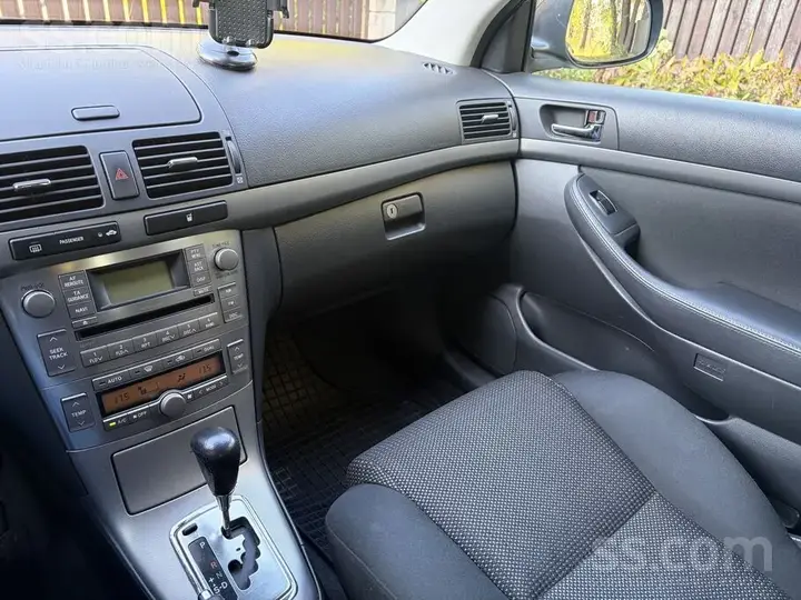 Toyota Avensis 2006 photo 3