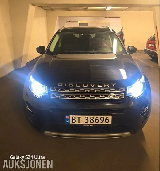 Land Rover Discovery Sport 2016 photo 2