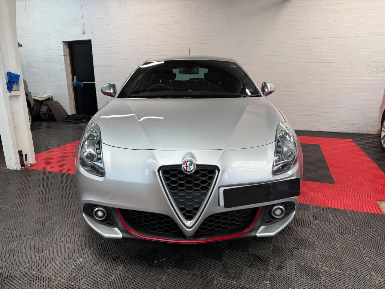 Alfa Romeo Giulietta 2018 photo 2