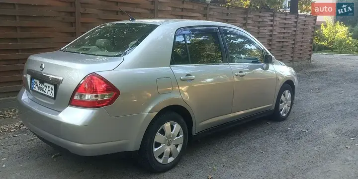 Nissan Tiida 2007 photo 5