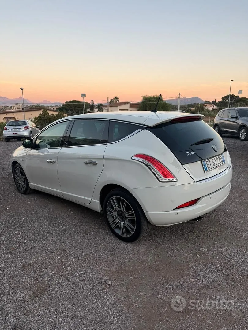 Lancia Delta 2014 photo 3