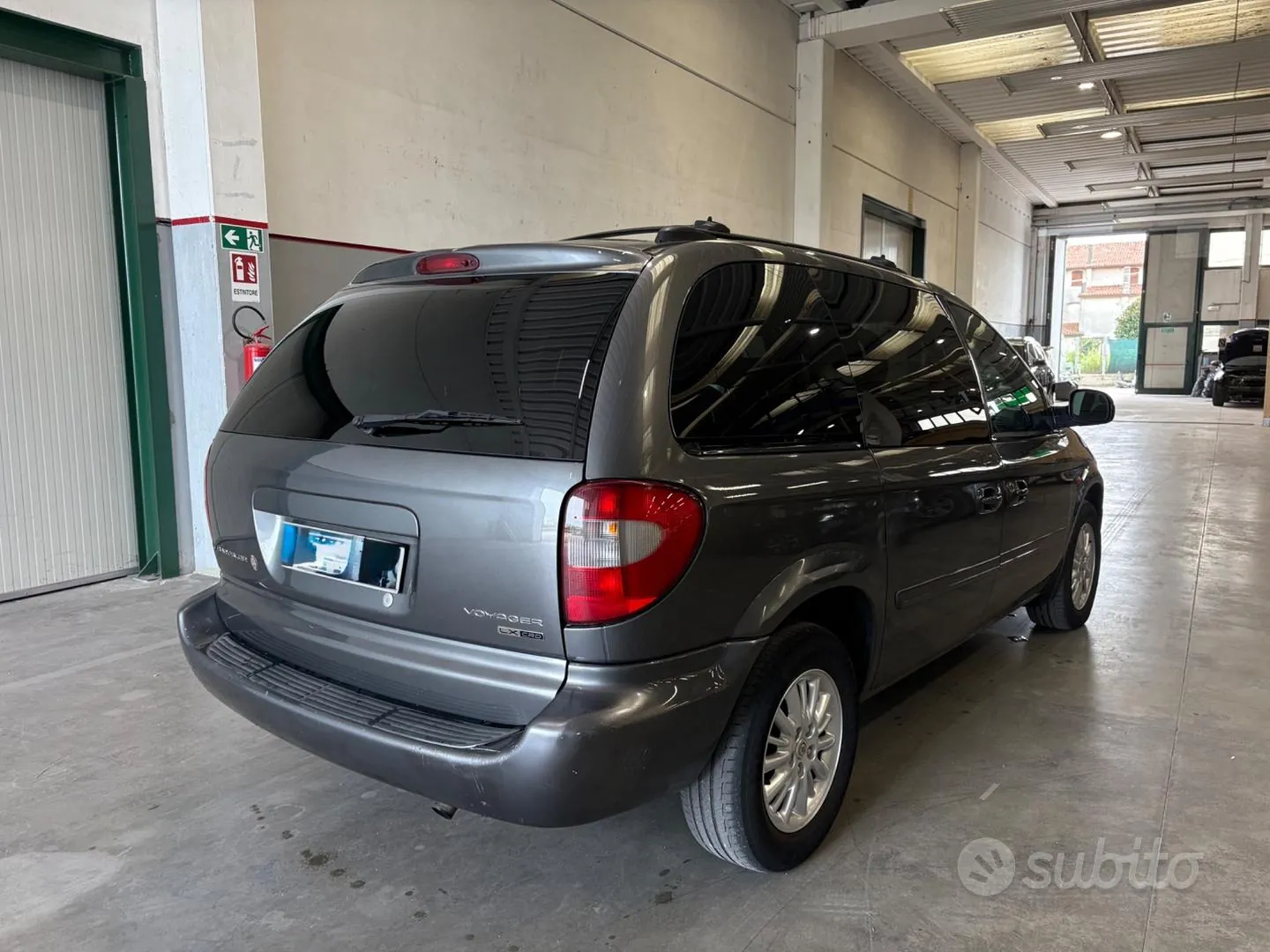 Chrysler Voyager 2007 photo 3