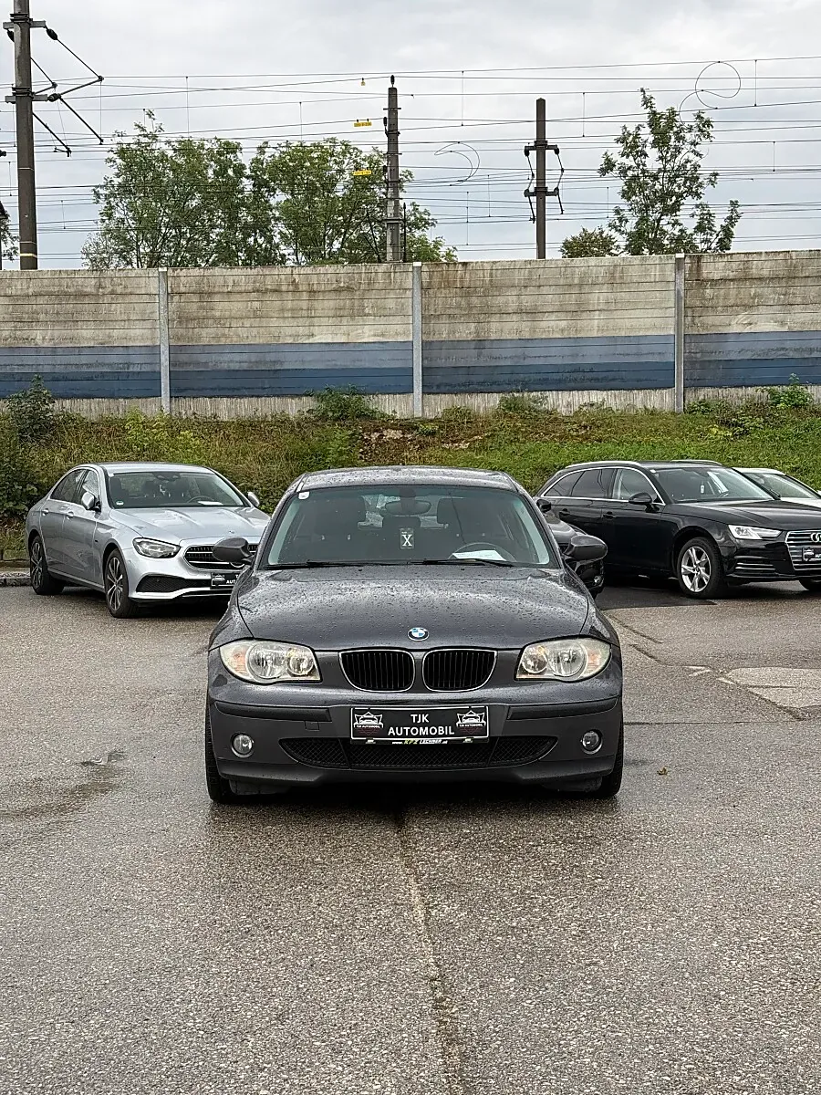 BMW 1 Series 2007 photo 2