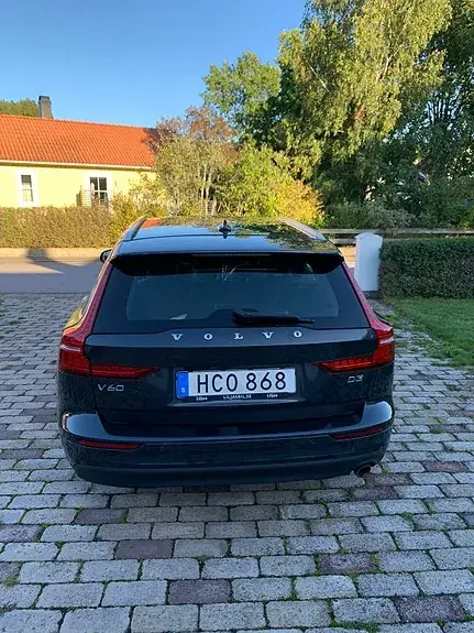 Volvo V60 2019 photo 2