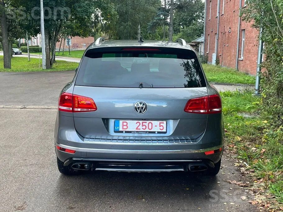 Volkswagen Touareg 2015 photo 4