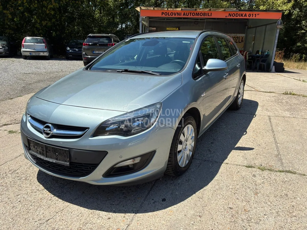 Opel Astra J