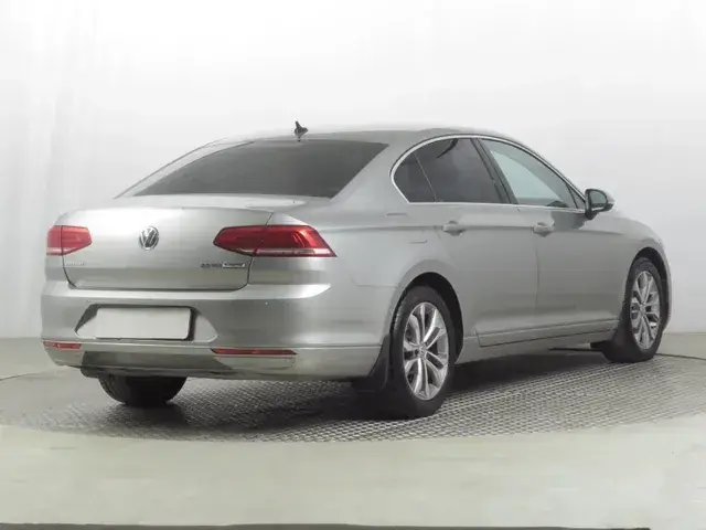 Volkswagen Passat 2017 photo 4