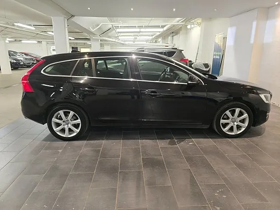 Volvo V60 2017 photo 4